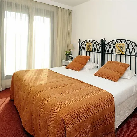 Grand Hotel Avignon